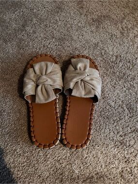 Neutral Knot-Front Slide Sandals for Women